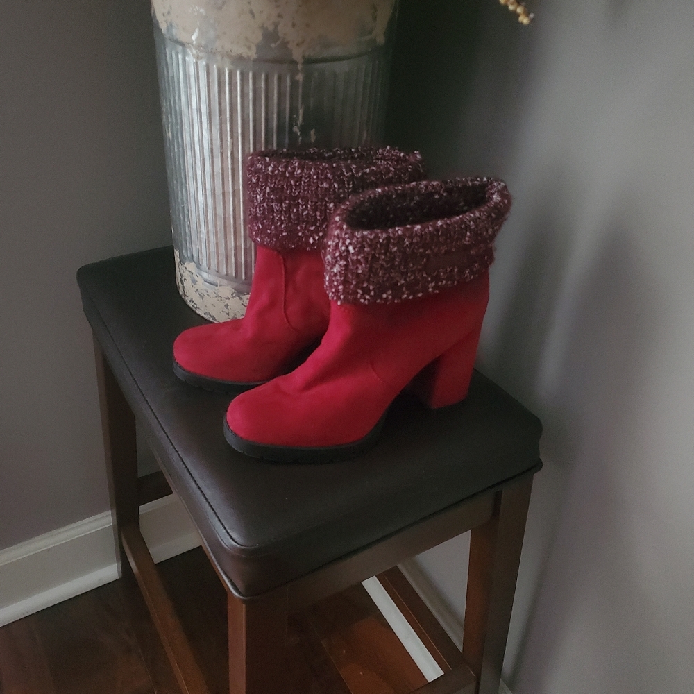 Circus By Sam Edelman Carter Knit & Suede Red Ankle Boots